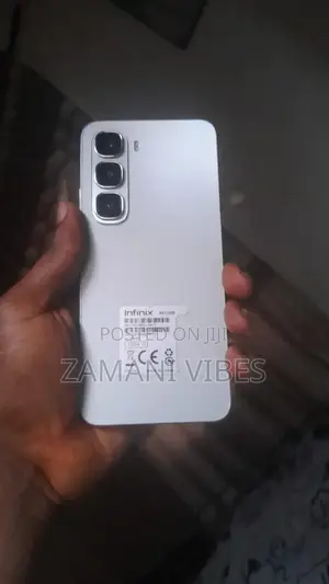 Infinix Hot 60i 128 GB Silver