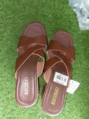 Women's Flat