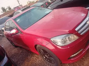 Mercedes-Benz C300 2009 Red