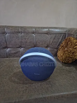 Harman Kardon Onyx Studio 8