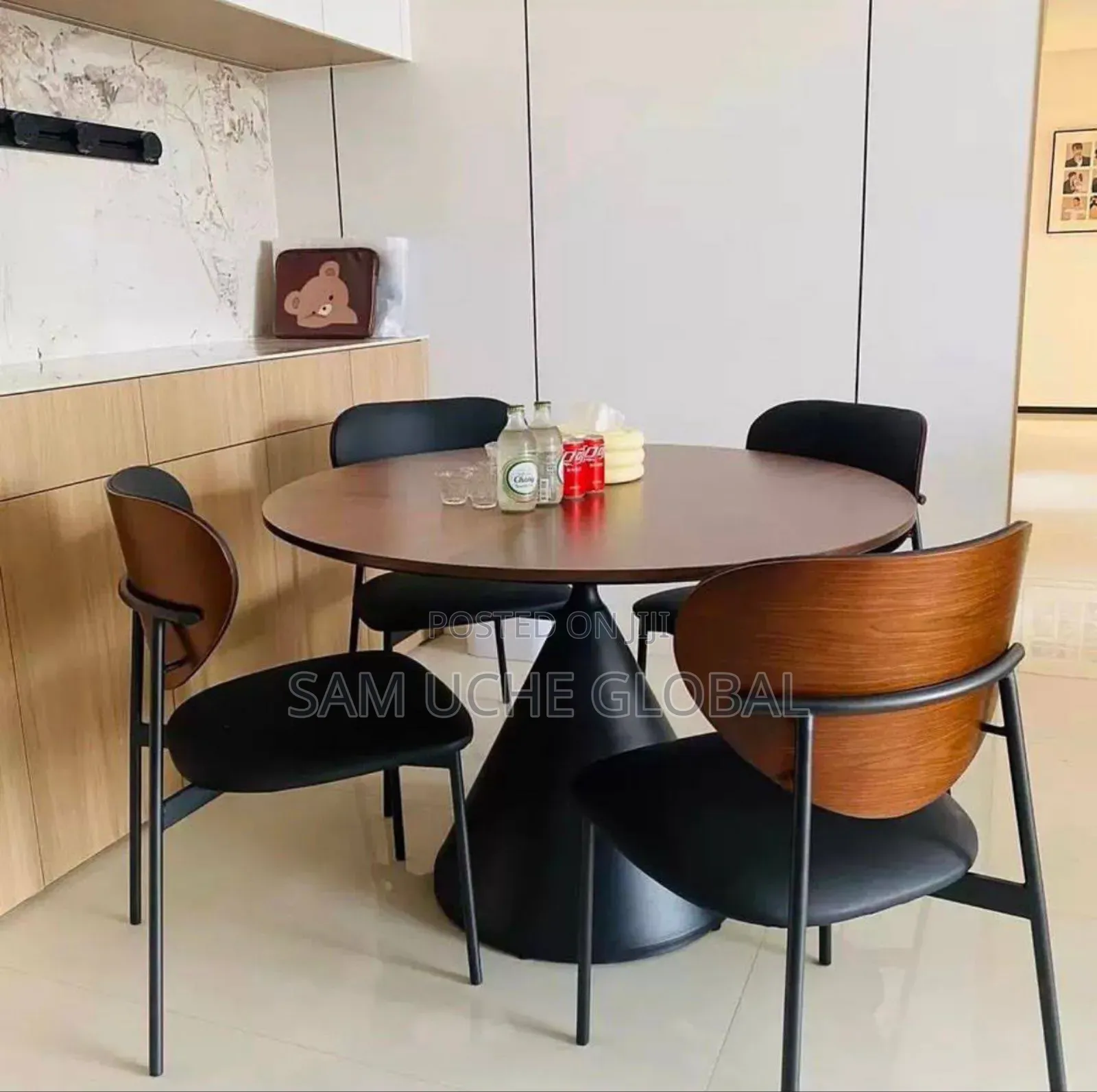 Dining/Restaurants Table and Chairs Set