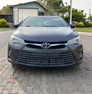 Toyota Camry LE 4dr Sedan (2.5L 4cyl 6A) 2016 Gray