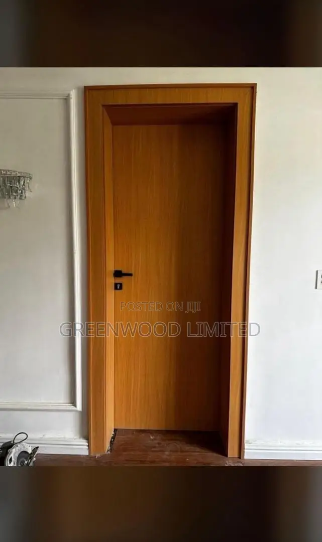 Woodendoor