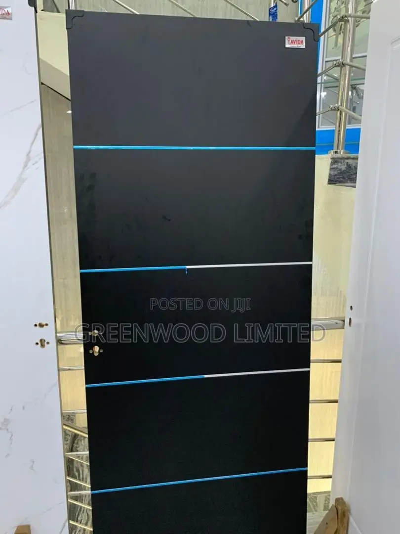 Woodendoor