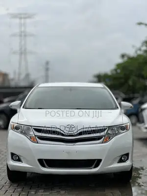 Toyota Venza XLE 2014 White