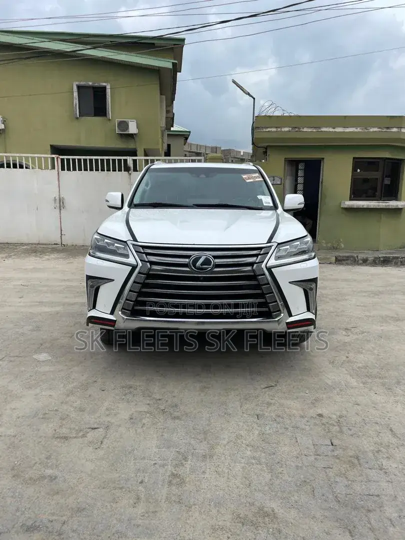 Lexus LX 2016 White