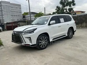 Lexus LX 2016 White