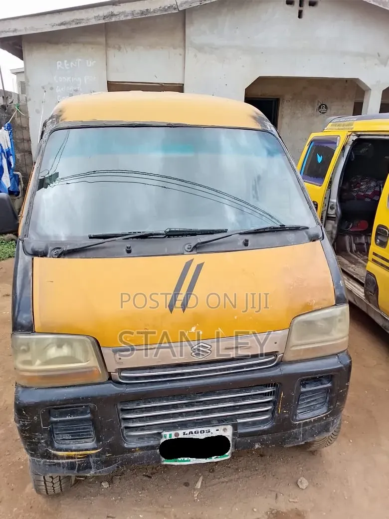 Suzuki Every 2000 Yellow