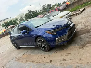 Toyota Corolla SE 2020 Blue
