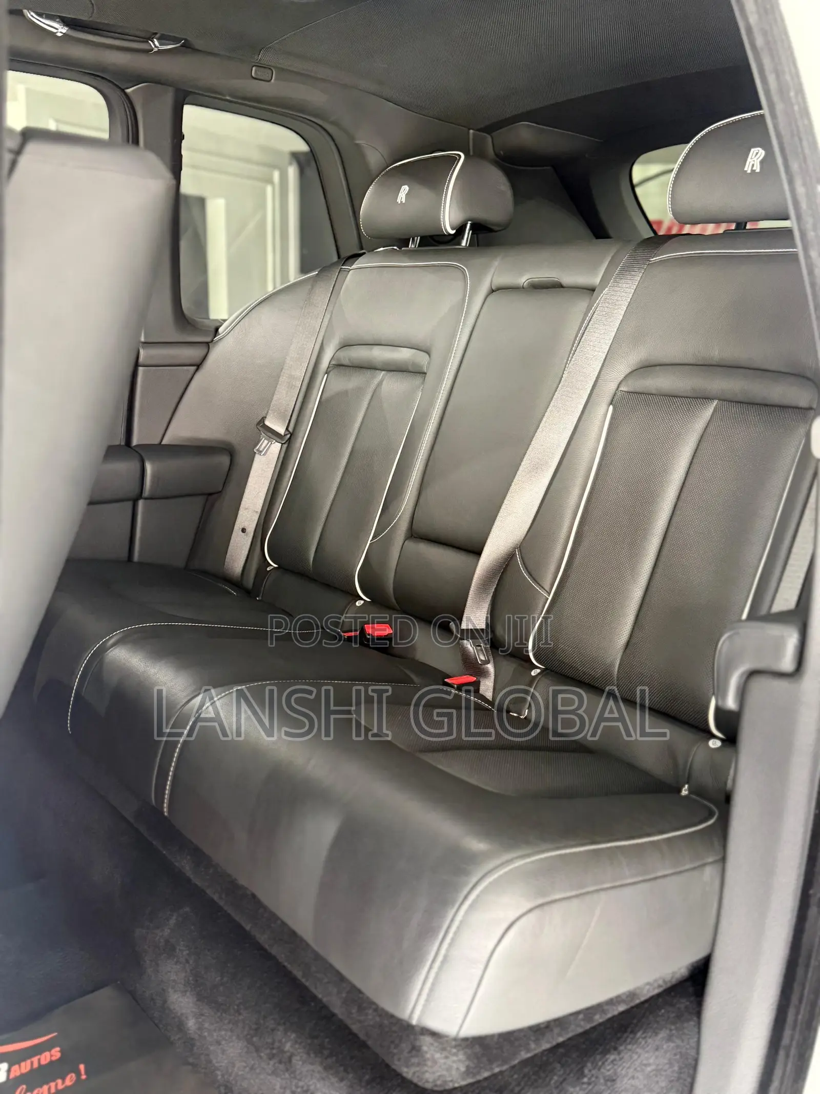 Rolls-Royce Cullinan Base 2019 White