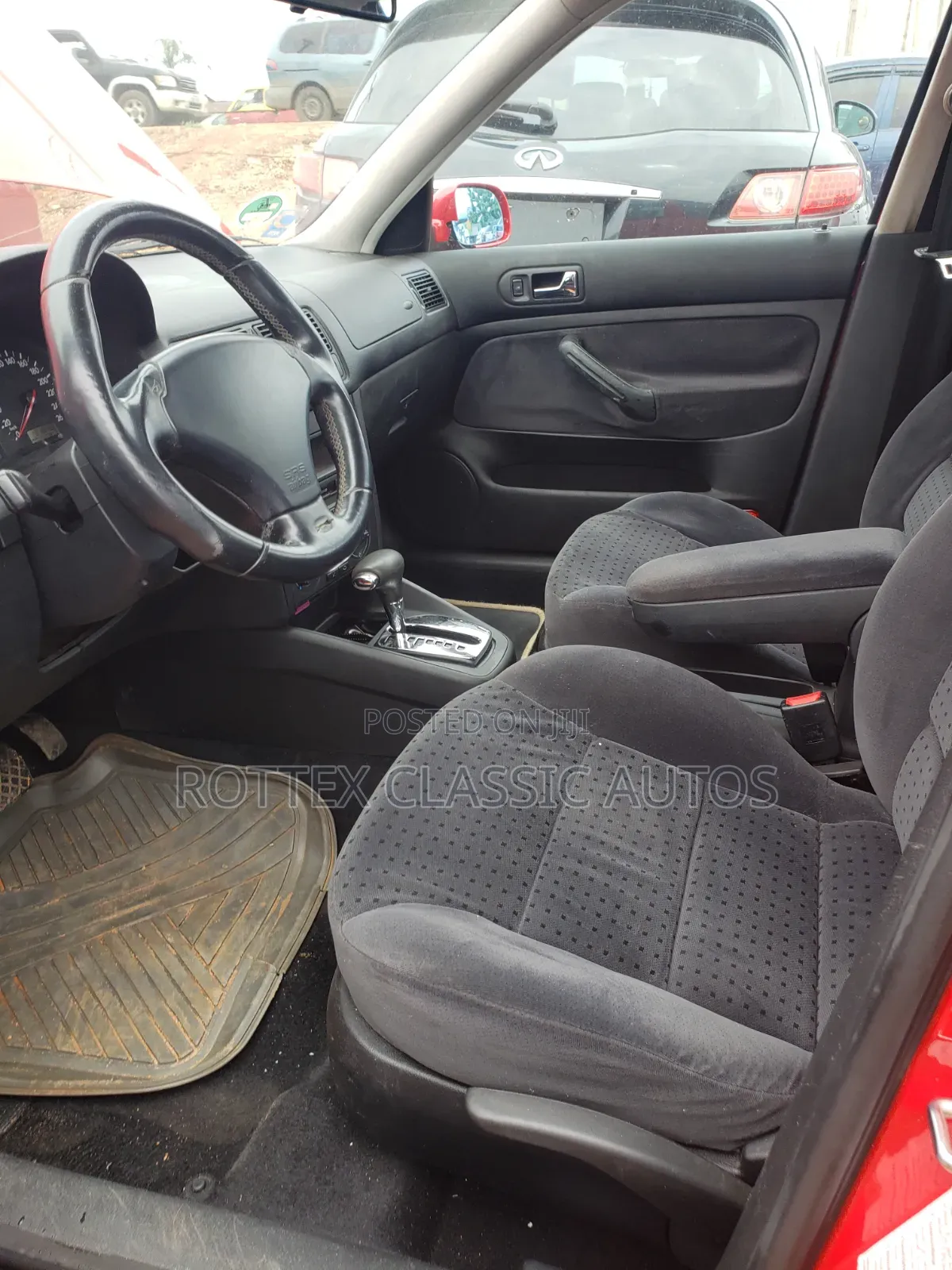 Volkswagen Golf 2003 Red