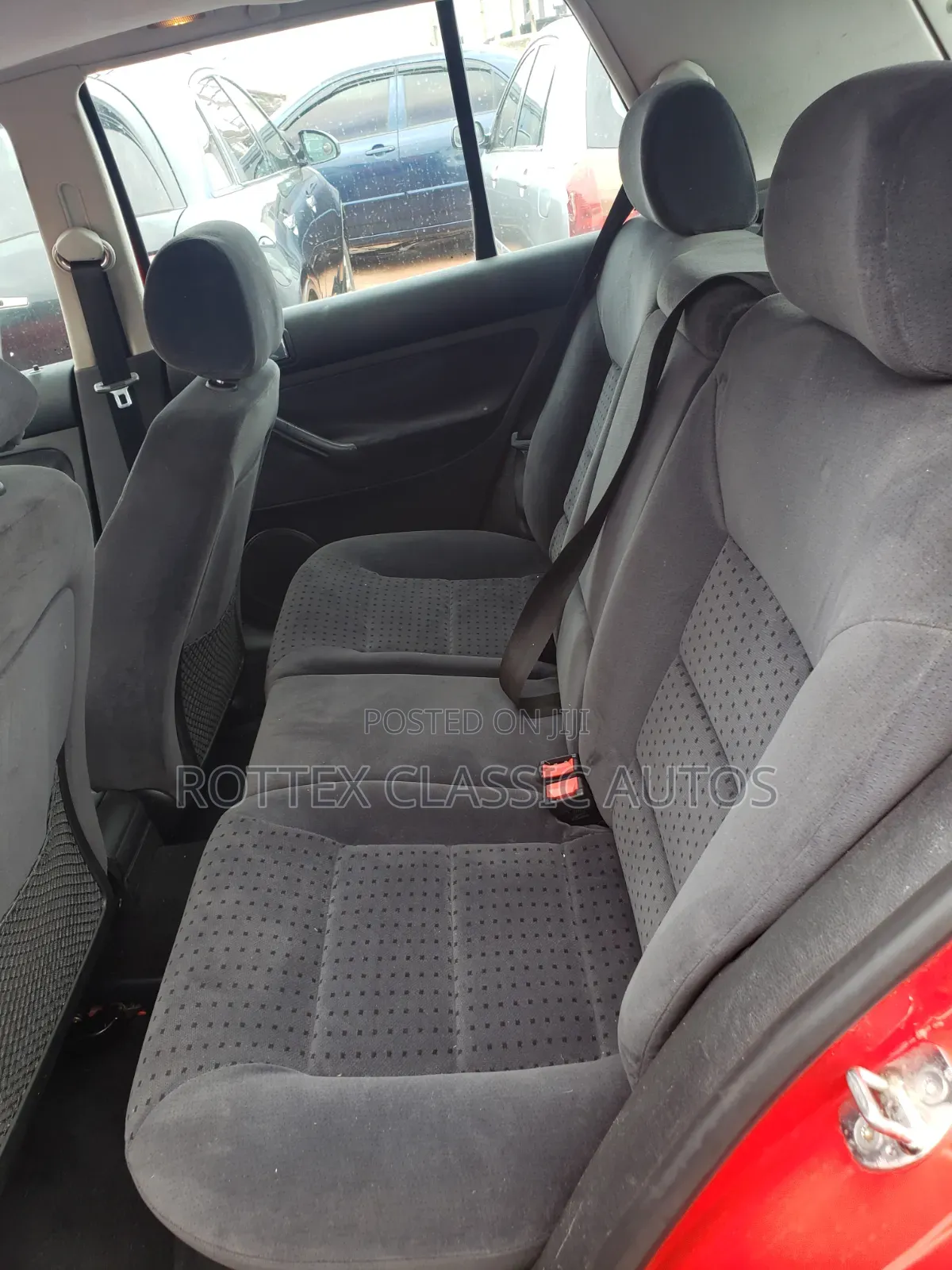 Volkswagen Golf 2003 Red
