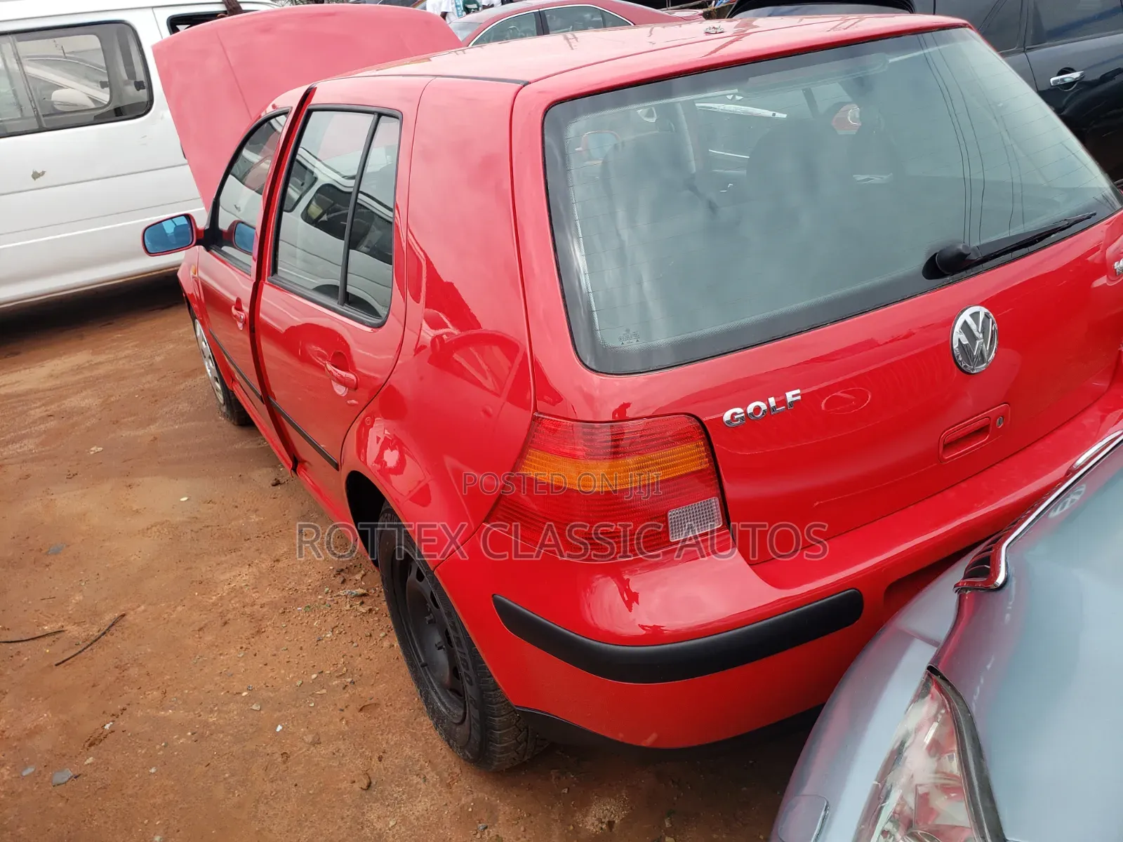 Volkswagen Golf 2003 Red