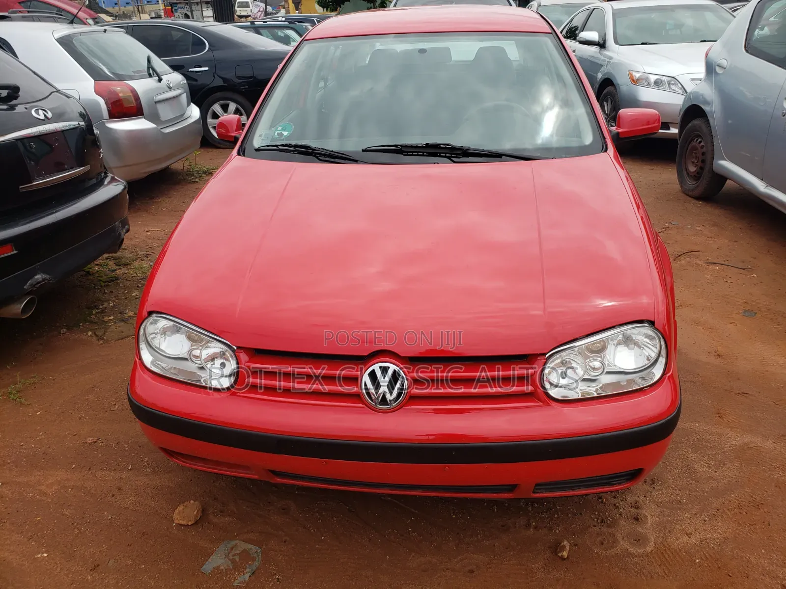 Volkswagen Golf 2003 Red