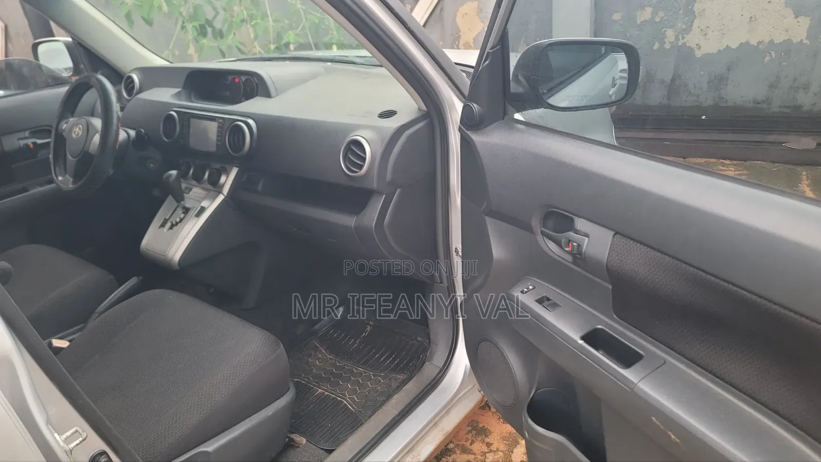 Scion xB Base 2009 Silver