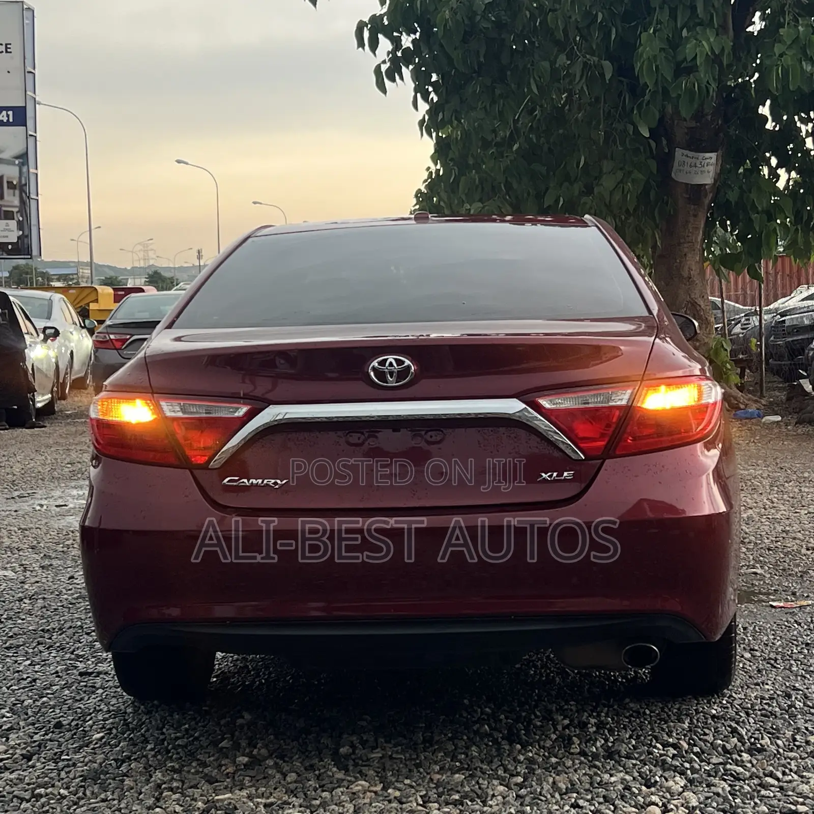 Toyota Camry 2016 Maroon