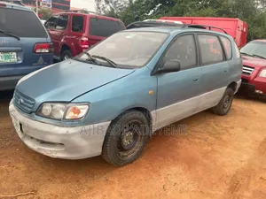 Toyota Picnic 2.0 FWD 2007 Blue