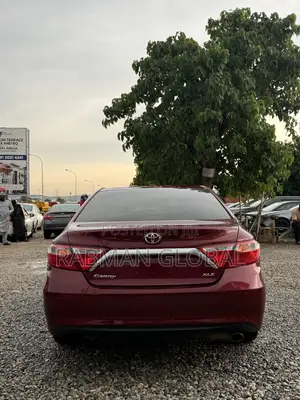 Toyota Camry XLE 4dr Sedan (2.5L 4cyl 6A) 2016 Black