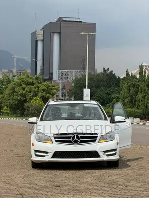 Mercedes-Benz C300 2014 White