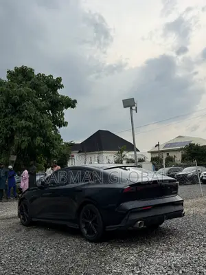 Changan UNI-V 2.0 Petrol FWD 2024 Black