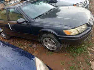 Toyota Camry 2001