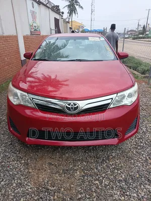 Toyota Camry LE 4dr Sedan (2.5L 4cyl 6A) 2012 Red
