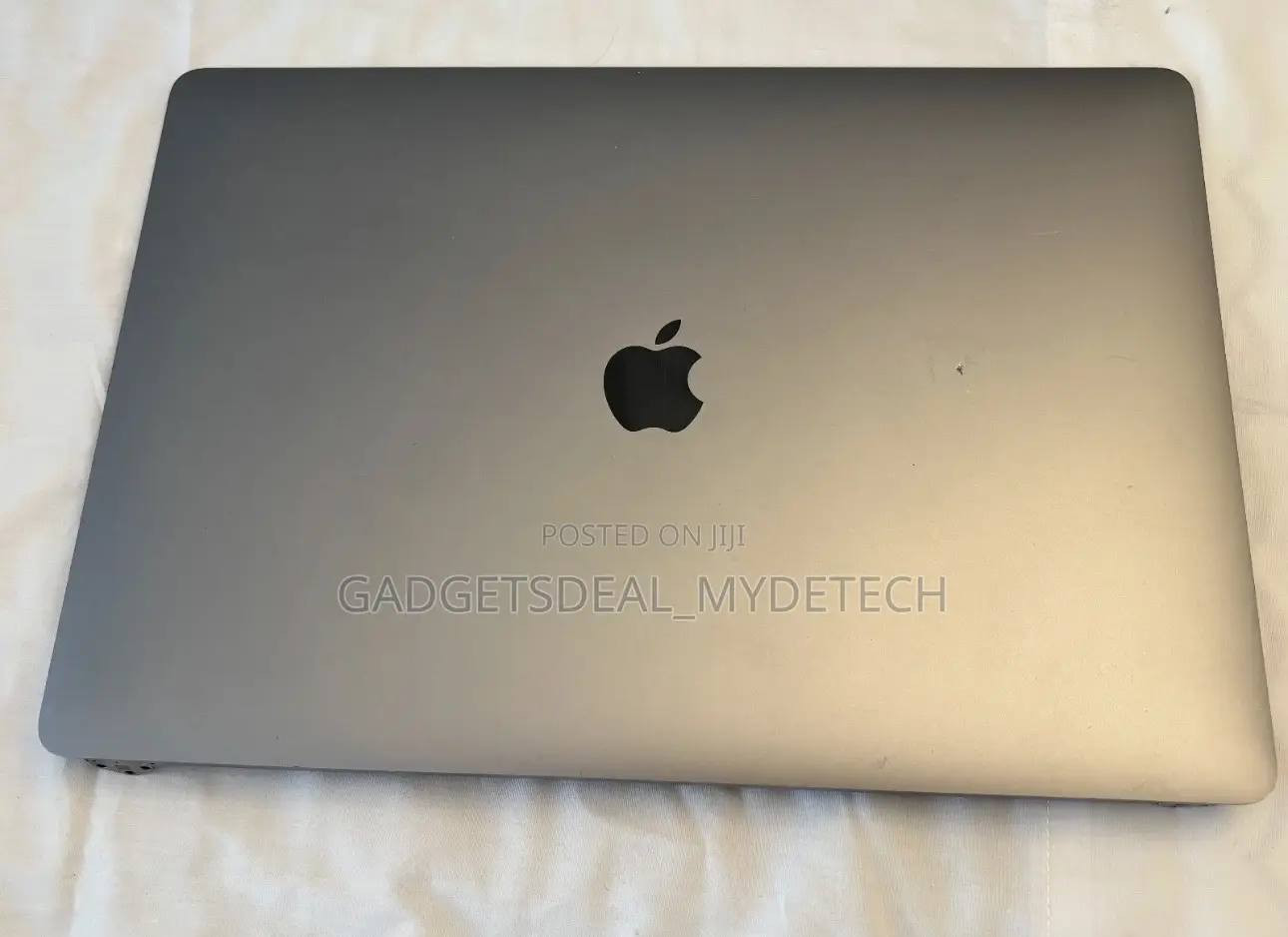 Macbook Pro 2018,2019 Screen A1990 15 Inches Follow Come