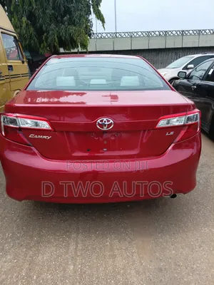 Toyota Camry LE 4dr Sedan (2.5L 4cyl 6A) 2013 Red