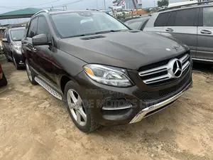 Mercedes-Benz GLE-Class GLE 350 2016 Gold