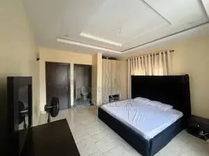 3 Bedroom Shared Apartment