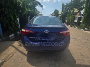 Toyota Corolla LE 4dr Sedan (1.8L 4cyl CVT) 2014 Blue