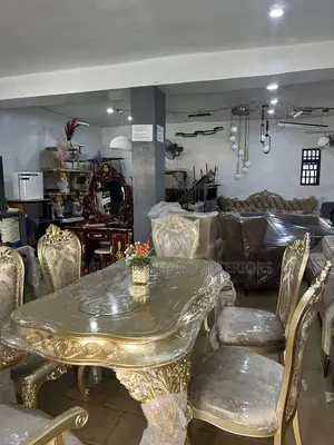 Exquisite 6-Seater Royal Dining Set 