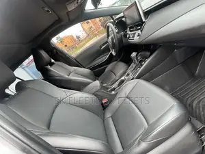 Toyota Corolla 2022 Silver