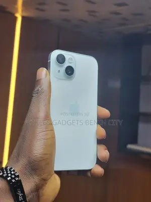 Apple iPhone 15 128 GB