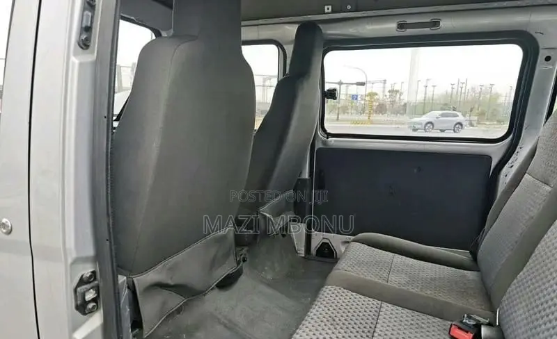 Wuling GL6525 2020 Silver