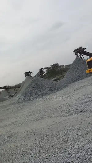 Free Granite and Chipping
