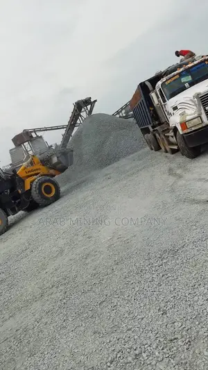 Free Granite and Chipping