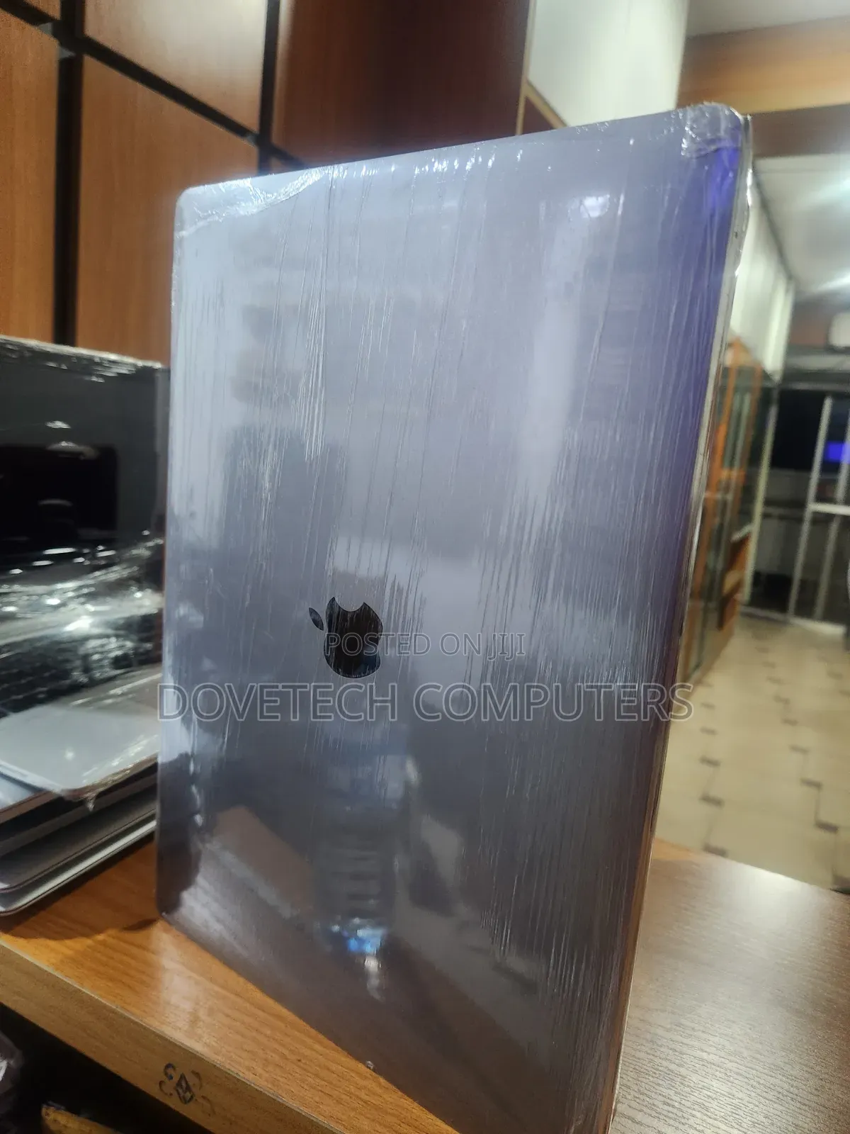 Laptop Apple MacBook 2018 16GB Intel Core i7 SSD 512GB