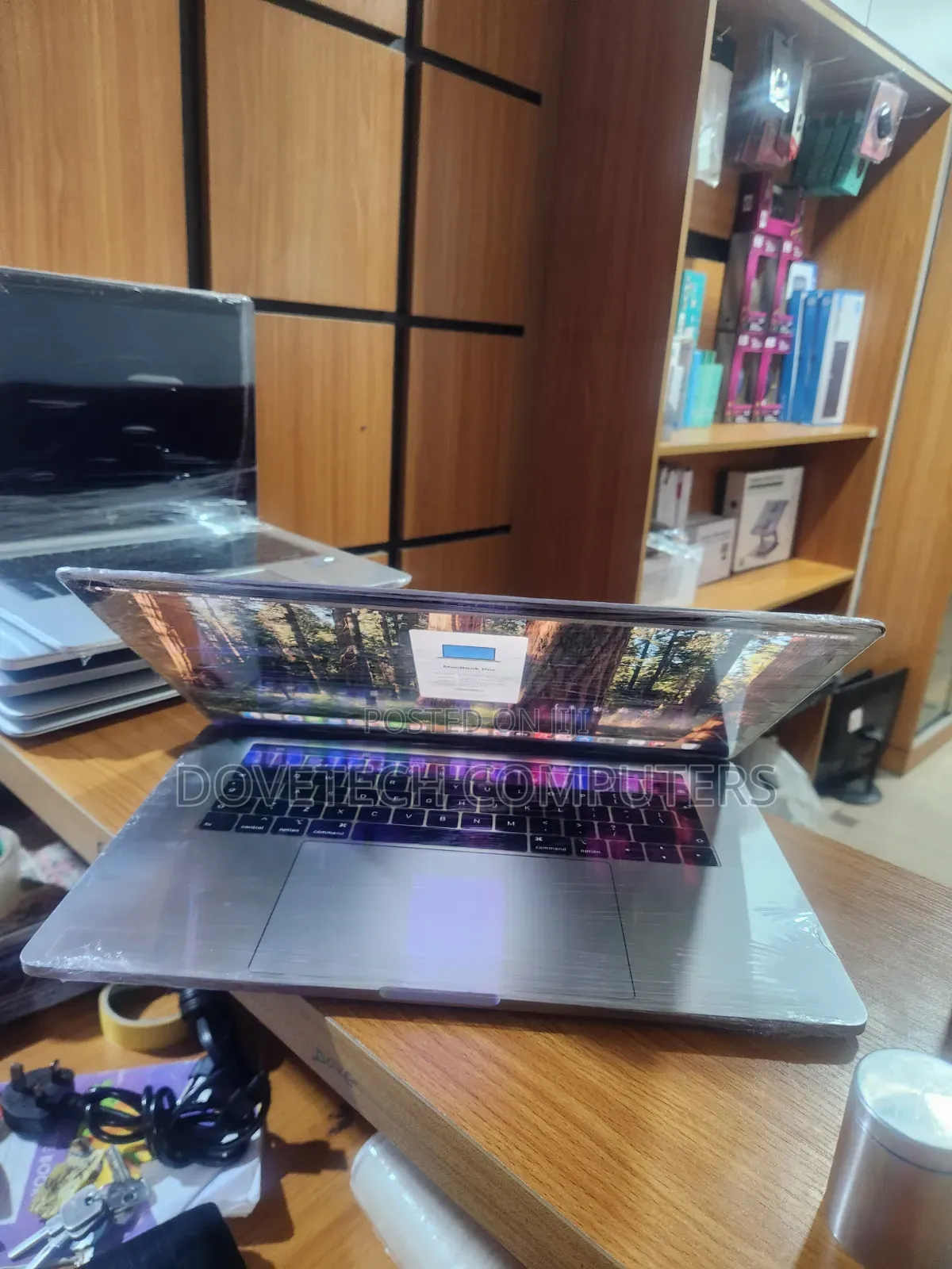 Laptop Apple MacBook 2018 16GB Intel Core i7 SSD 512GB