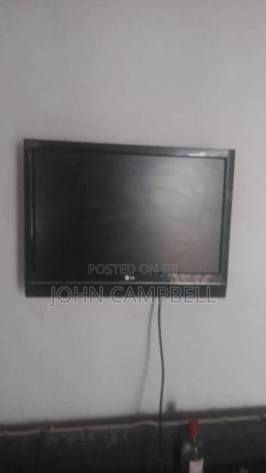 Lg Flat Screen Tv + Wall Bracket - Tested Working