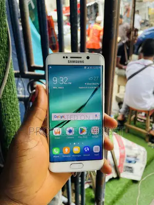 Samsung Galaxy S6 edge 32 GB White