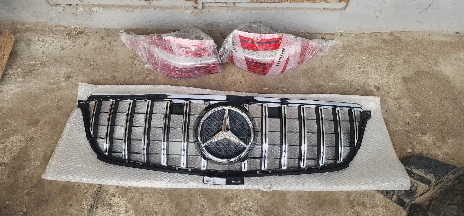 Ml350 2014 Front Grill and Backlight
