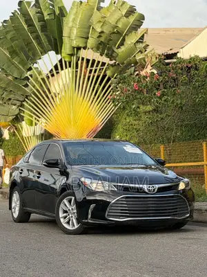 Toyota Avalon XLE Premium Sedan FWD (3.5L 6cyl 6A) 2013 Black