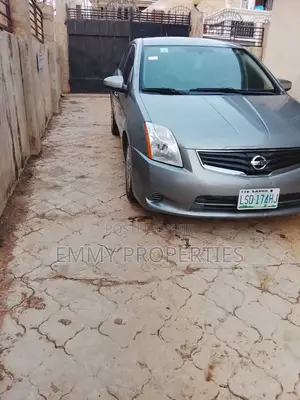 Nissan Sentra 2010 Teal