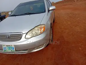 Toyota Corolla 2004 Silver