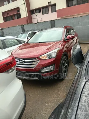 Hyundai Santa Fe 2014 Red