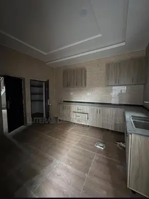 4bdrm Townhouse / Terrace in Apo Legislative for rent