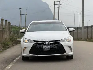Toyota Camry 2016 White