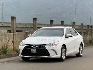 Toyota Camry 2016 White