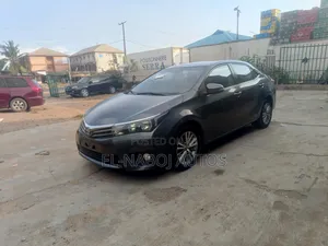 Toyota Corolla LE 4dr Sedan (1.8L 4cyl CVT) 2016 Gray